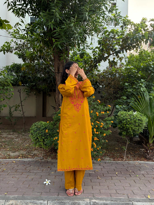 Zafira Embroidered 2-Piece Lawn