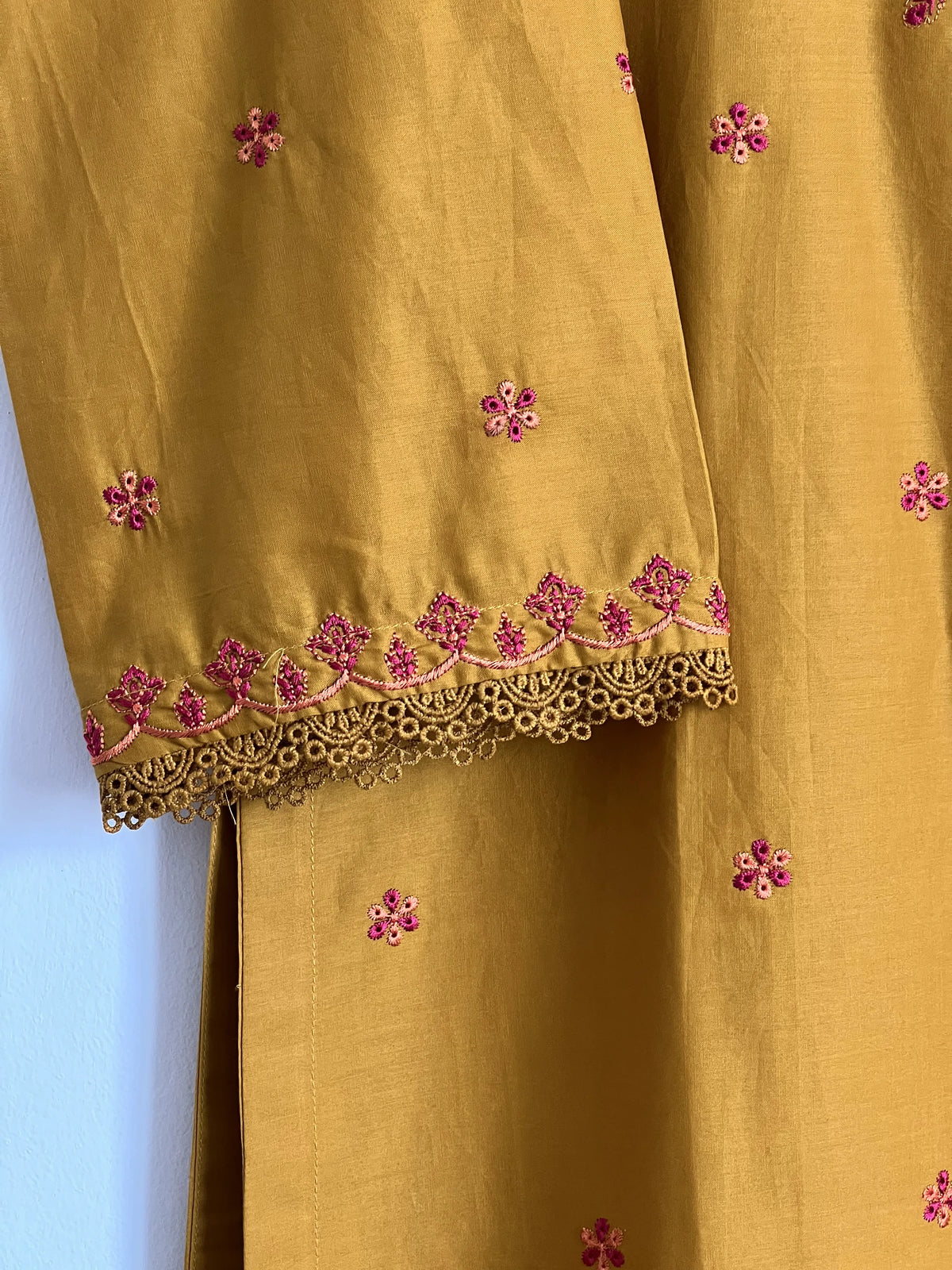 Zafira Embroidered 2-Piece Lawn
